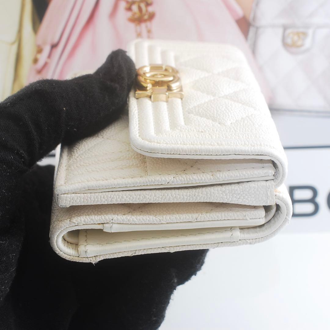 シャネル＊CHANEL＊ボーイシャネル＊キャビアスキン＊三つ折り財布＊マトラッセ