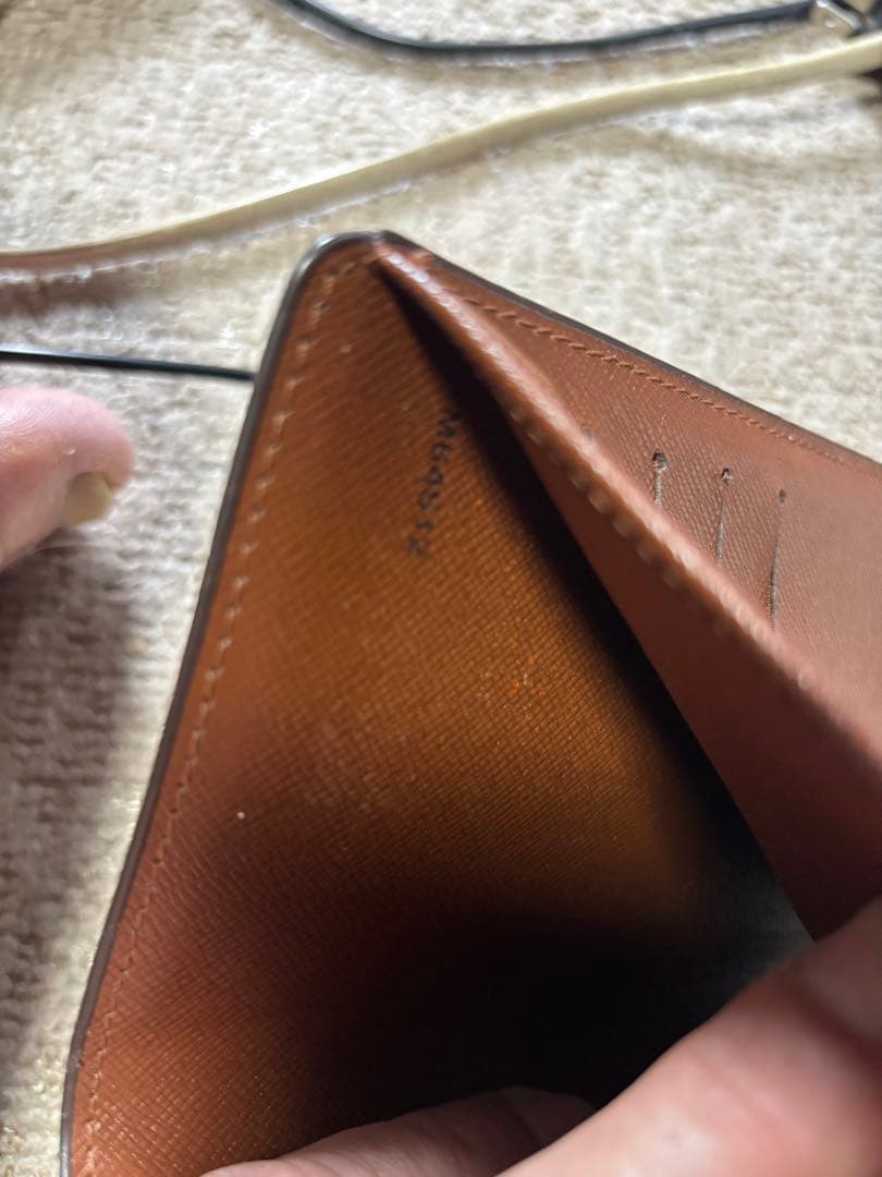 ルイヴィトン LOUIS VITTON 三つ折り財布モノグラム ポルトトレゾール