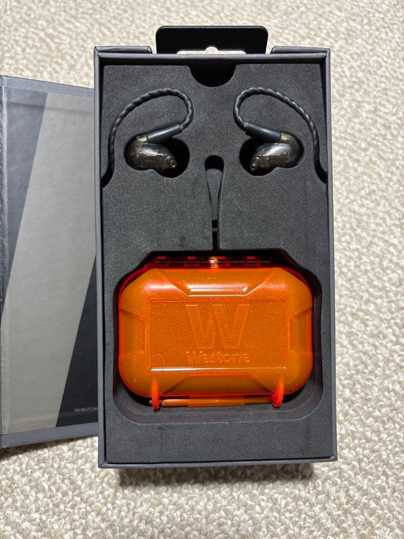 Westone UM Pro 30 スモーク 左側不良あり 箱、ケース付き