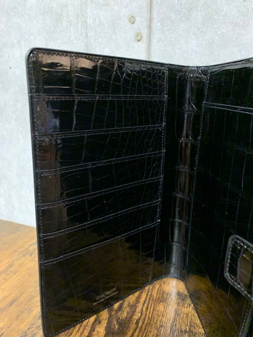激安早い者勝ち最終ラスト１点ラグジュアリー未使用希少本クロコ　パスポート、カード