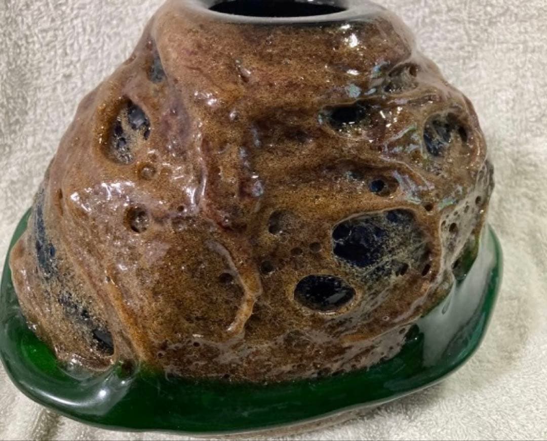 稲嶺盛吉　茶泡大花瓶