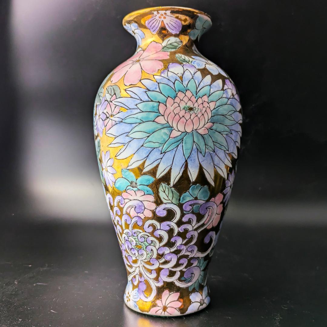 【豪華金彩に淡い色彩の牡丹桔梗】 花瓶＆飾皿セット 金彩手彩牡丹花文様