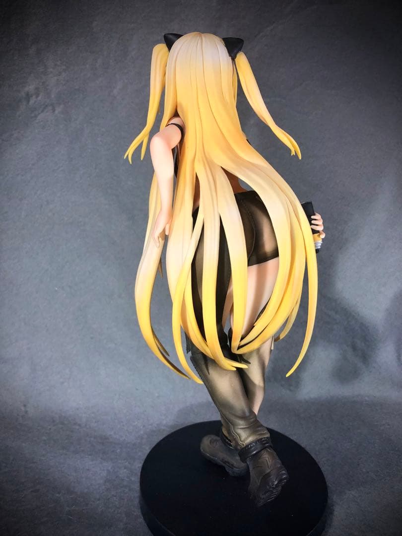 To LOVEる とらぶる　金色の闇 フィギュア　リペイント 元箱付き