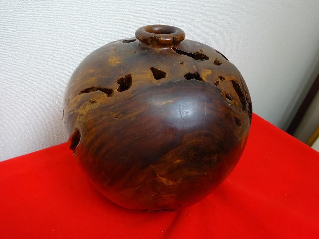 稀少　屋久杉　銘木　壺　花器　泡瘤　虎杢　泡杢　伝統工芸　美術品　骨董　世界遺産