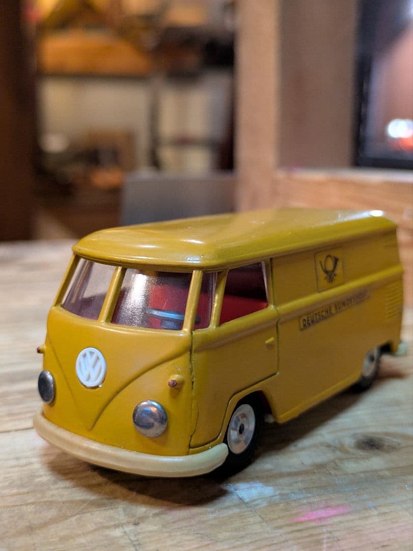 Volkswagen Type 2 (T1) ミニカー イエロー