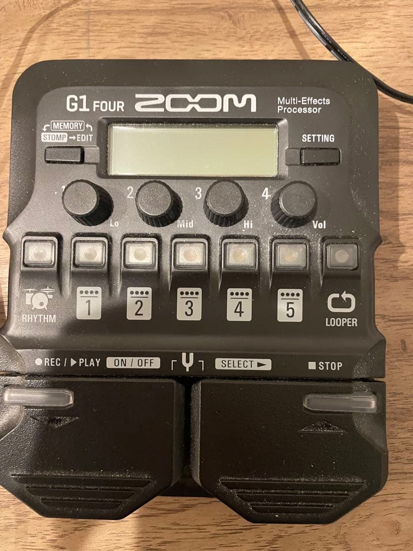 zoom G1four 純正コードつき　ギターアンプ,マルチエフェクター