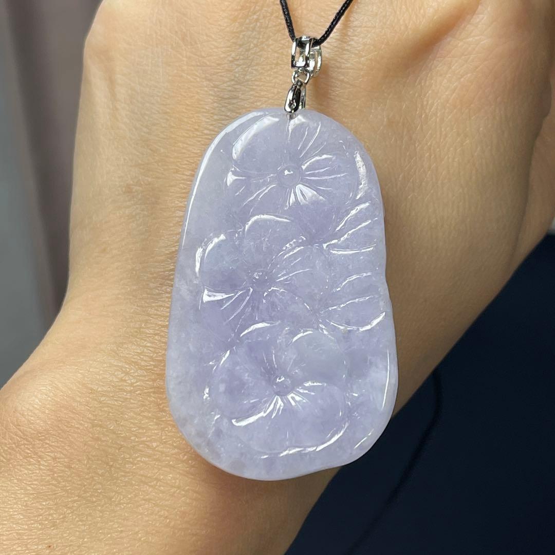 鑑別書付ラベンダー立体花彫刻ペンダント・無処理天然ミャンマー産本翡翠00316