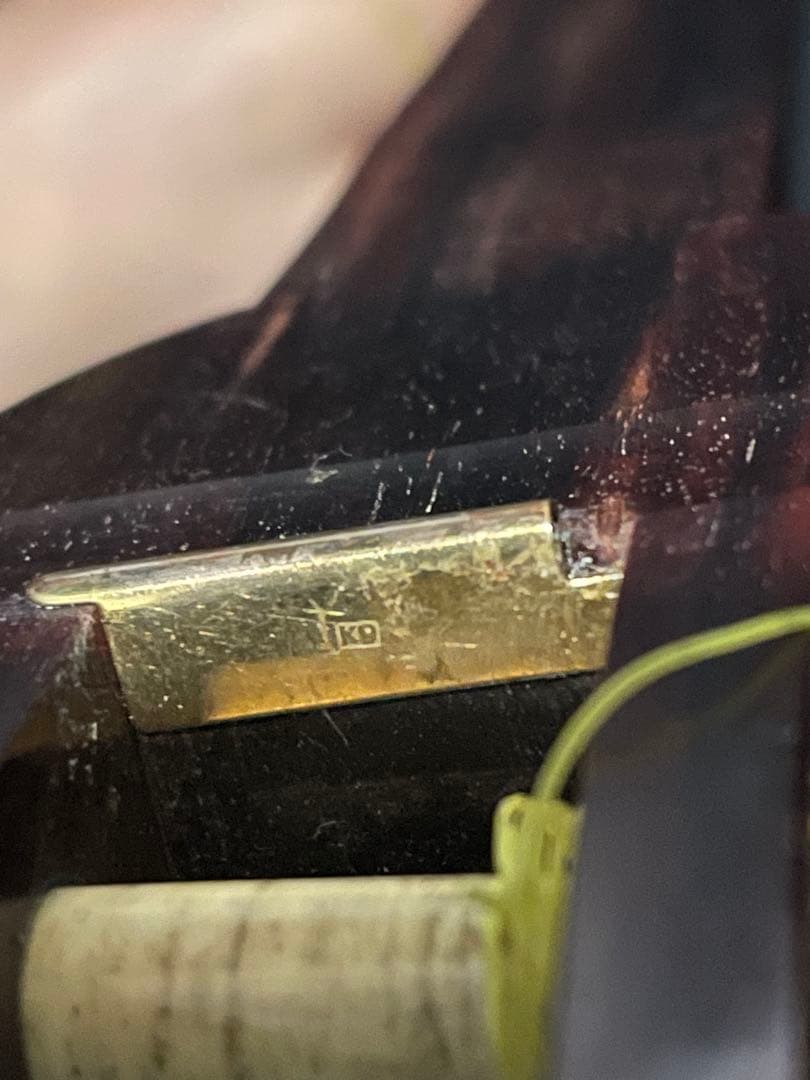 三味線 紅木 金細 一本溝 綾杉胴彫あり　糸巻天然素材　k9刻印あり