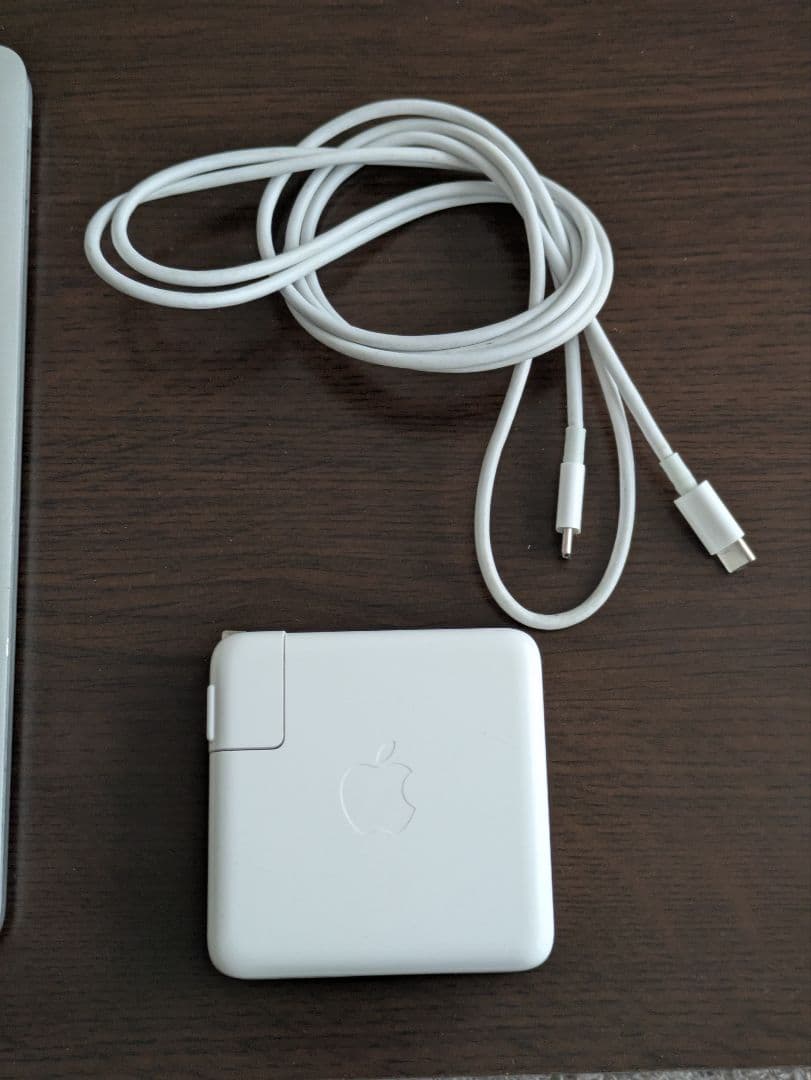 MacBook Pro 2017 15inch 16GB/256GB シルバー