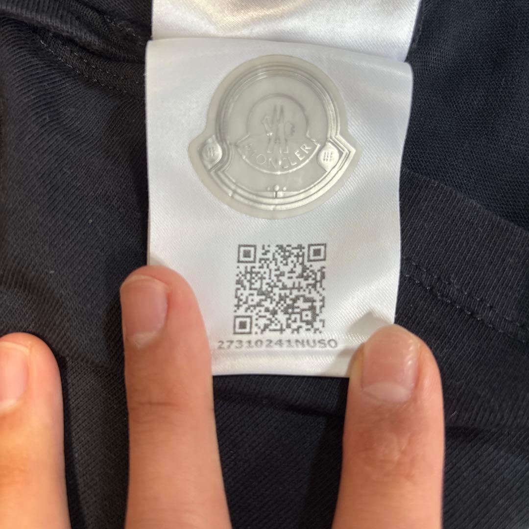 MONCLER ブラック Tシャツ 2 1952