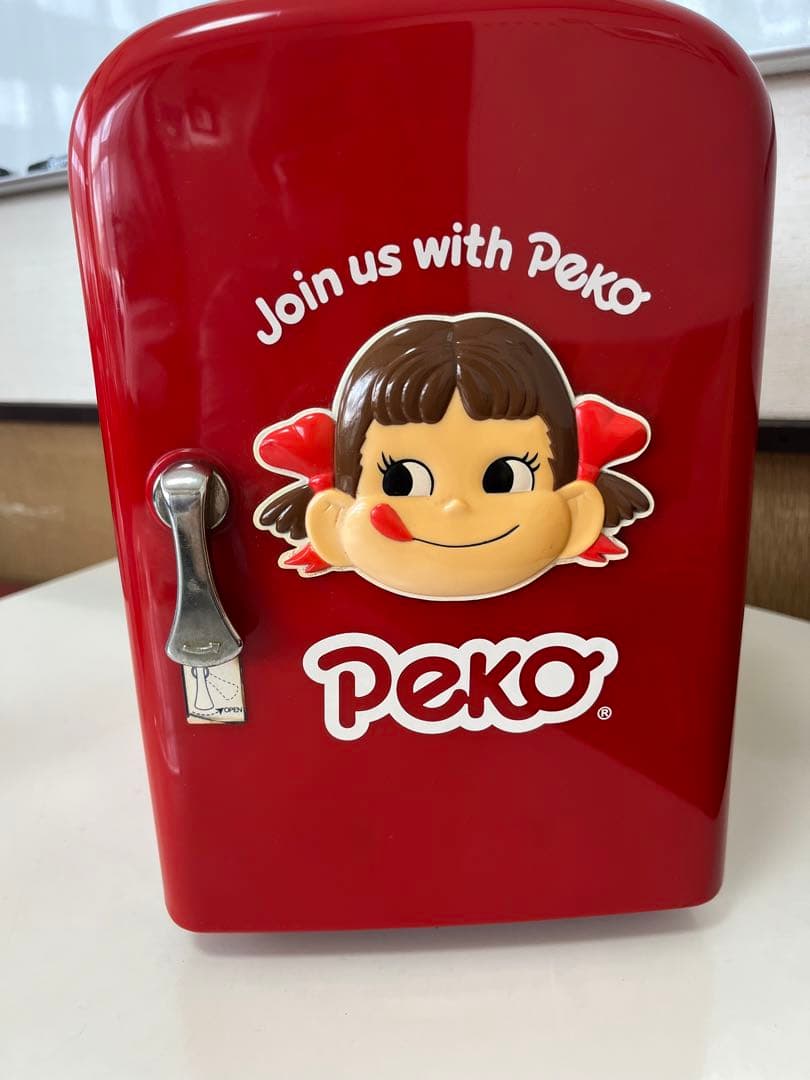 ペコちゃん　非売品　ミニ冷蔵庫　(
レア)