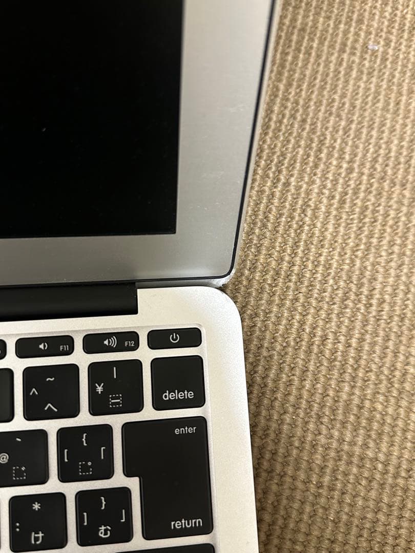 MacBook Air 2014 11インチ　日本語配列 充電器付き