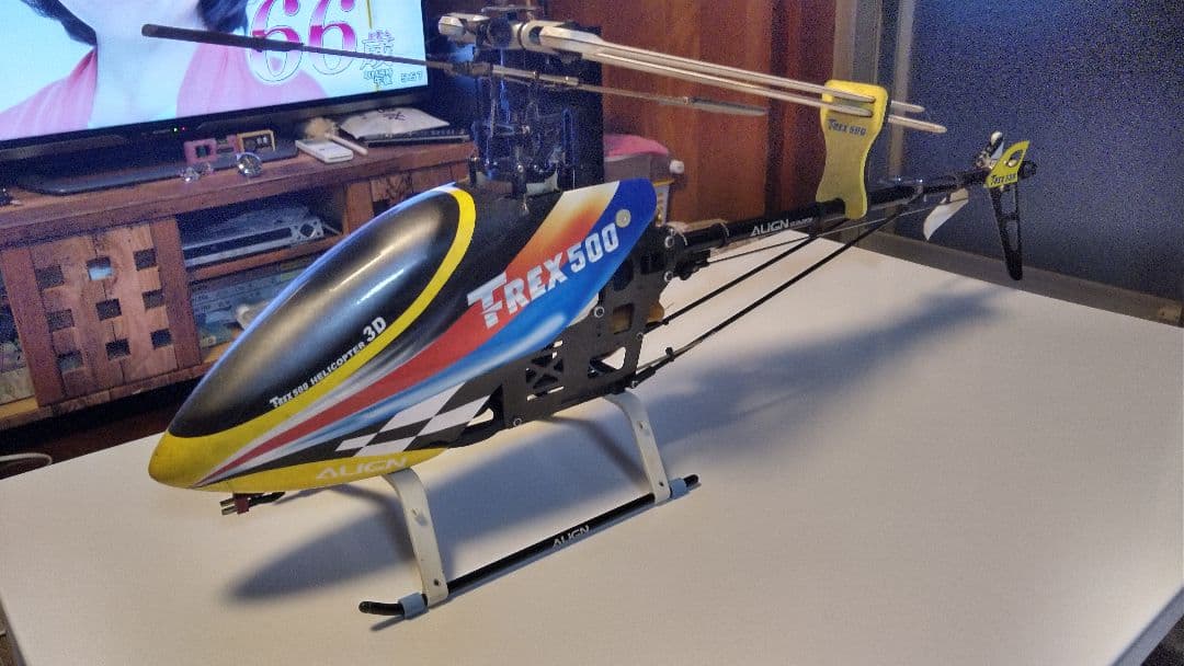 TREX-500と何かのプロポ