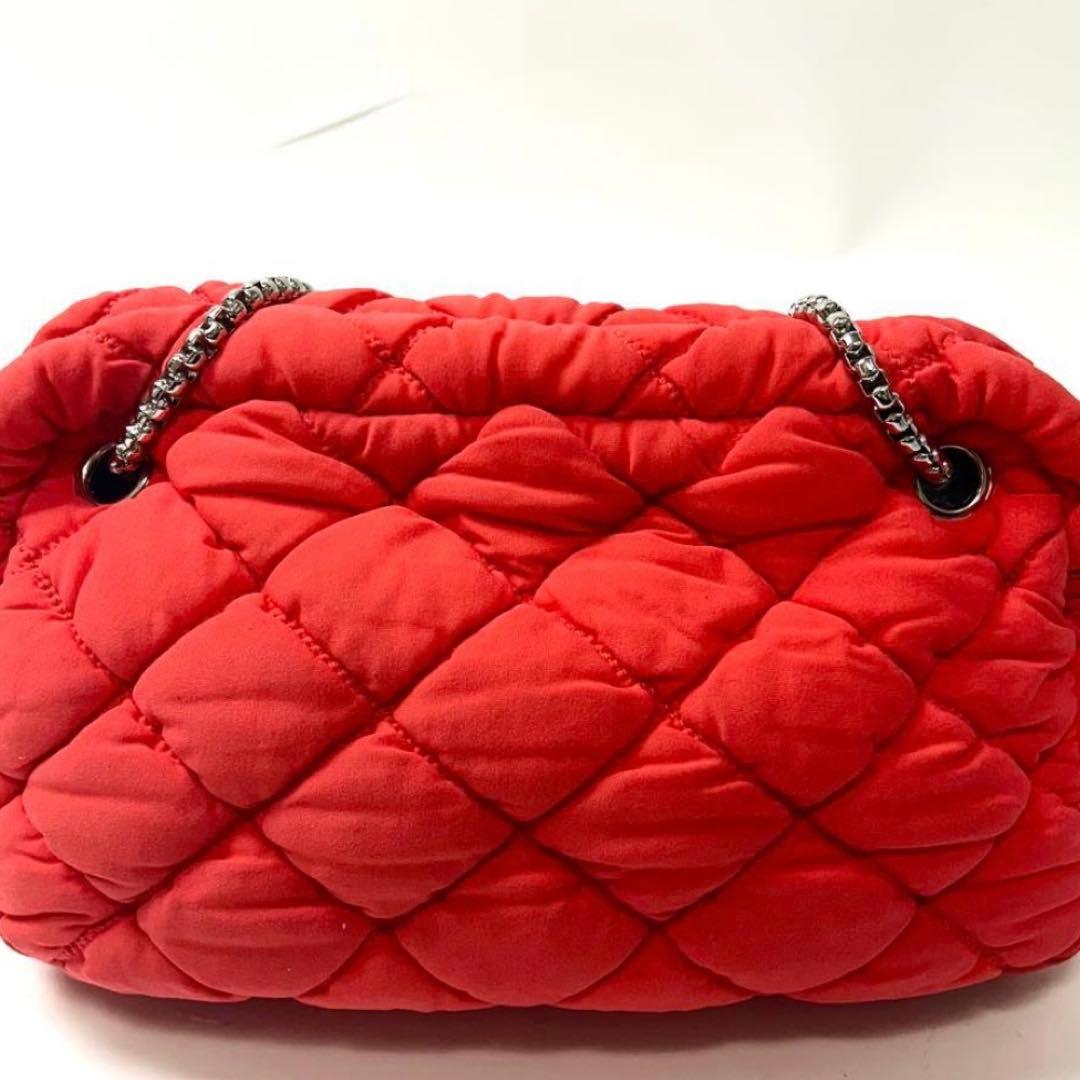 シャネル　マトラッセ コットン　バブルキルトチェーン　ショルダーバッグ　赤