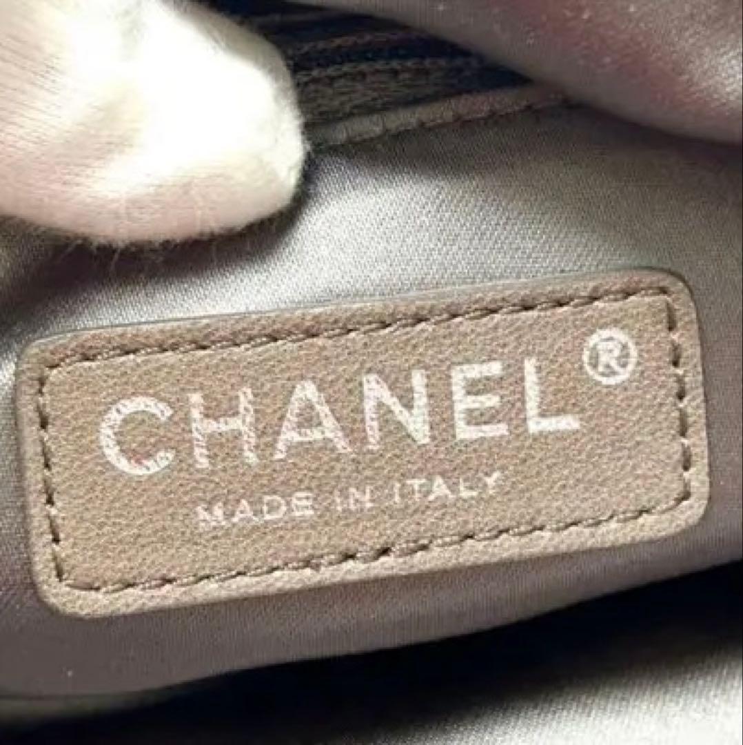 シャネル　マトラッセ コットン　バブルキルトチェーン　ショルダーバッグ　赤