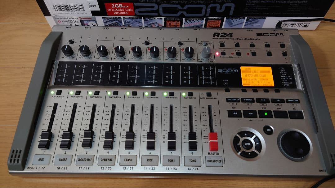 ZOOM ( ズーム ) / R24　マルチトラックレコーダー