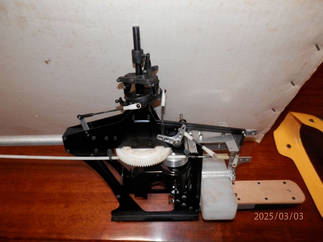 ラジコンヘリ カルト製２０バロンMX 組み立て