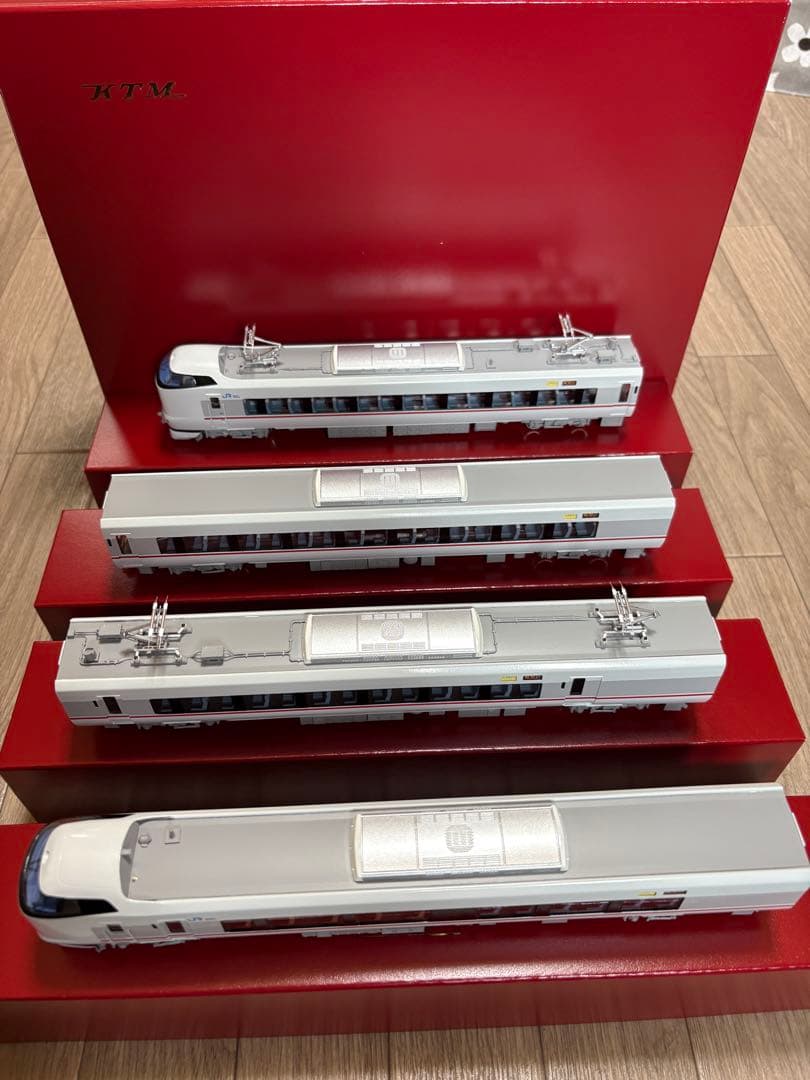 カツミ製JR西日本287系特急型電車