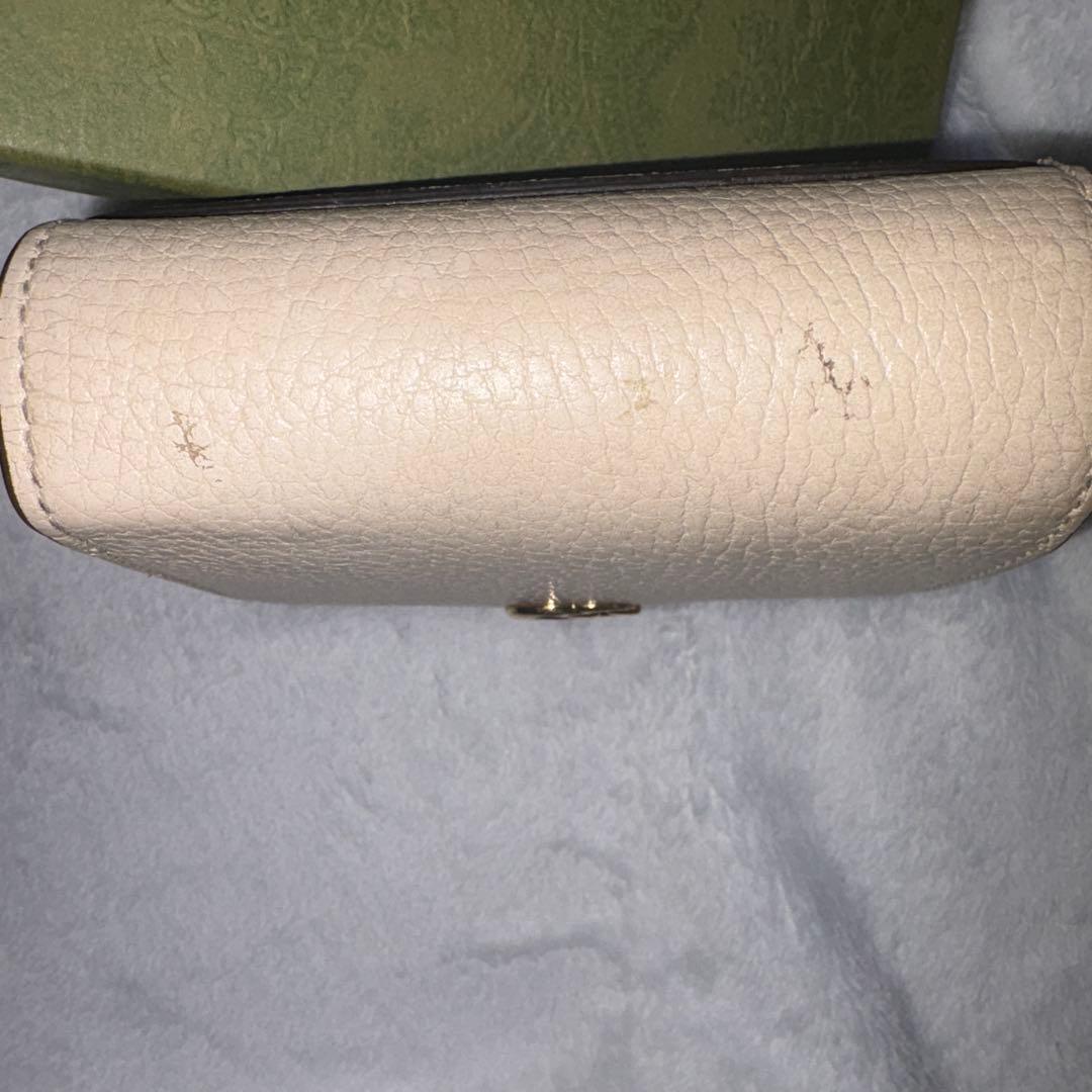 【美品】GUCCI ミディアムウォレット⭐︎白