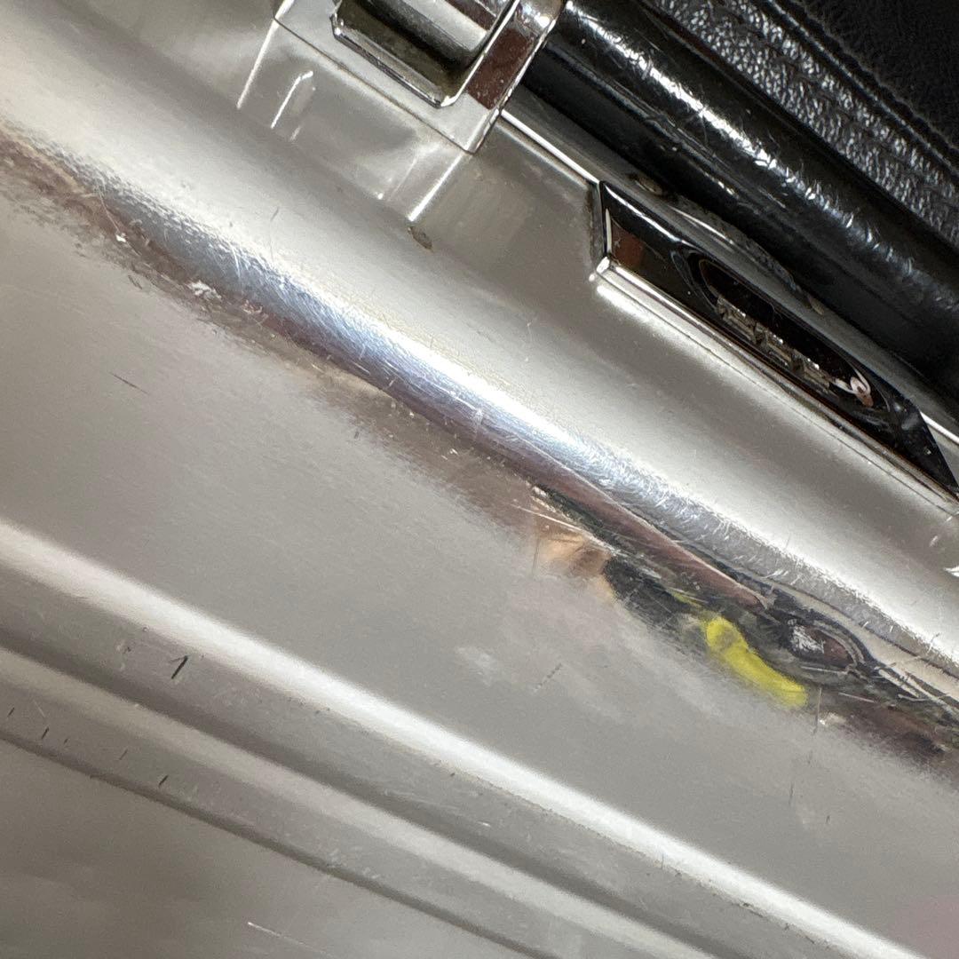 ゼロハリバートンセキュリティケース アルミ シルバー