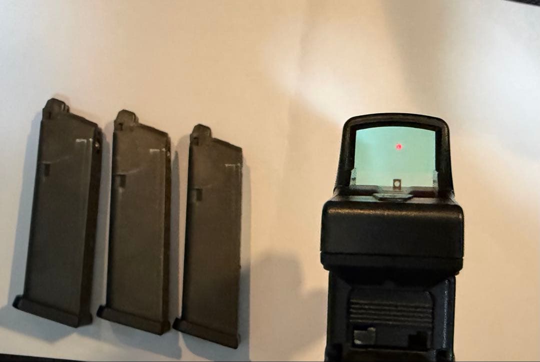 【カスタム】GLOCK17 GEN4 東京マルイ グロック　マガジン3本付属