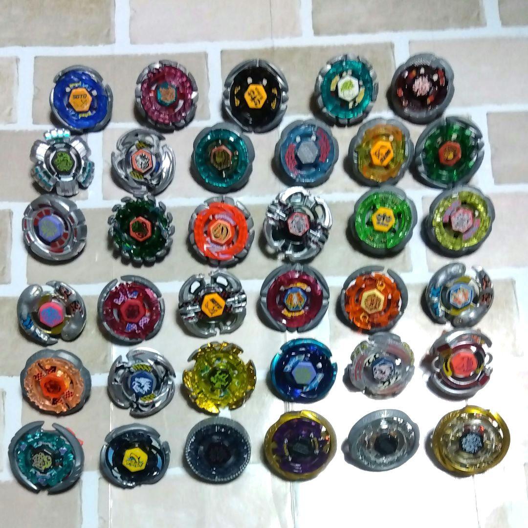 メタルファイトベイブレード　３５個　まとめ売り