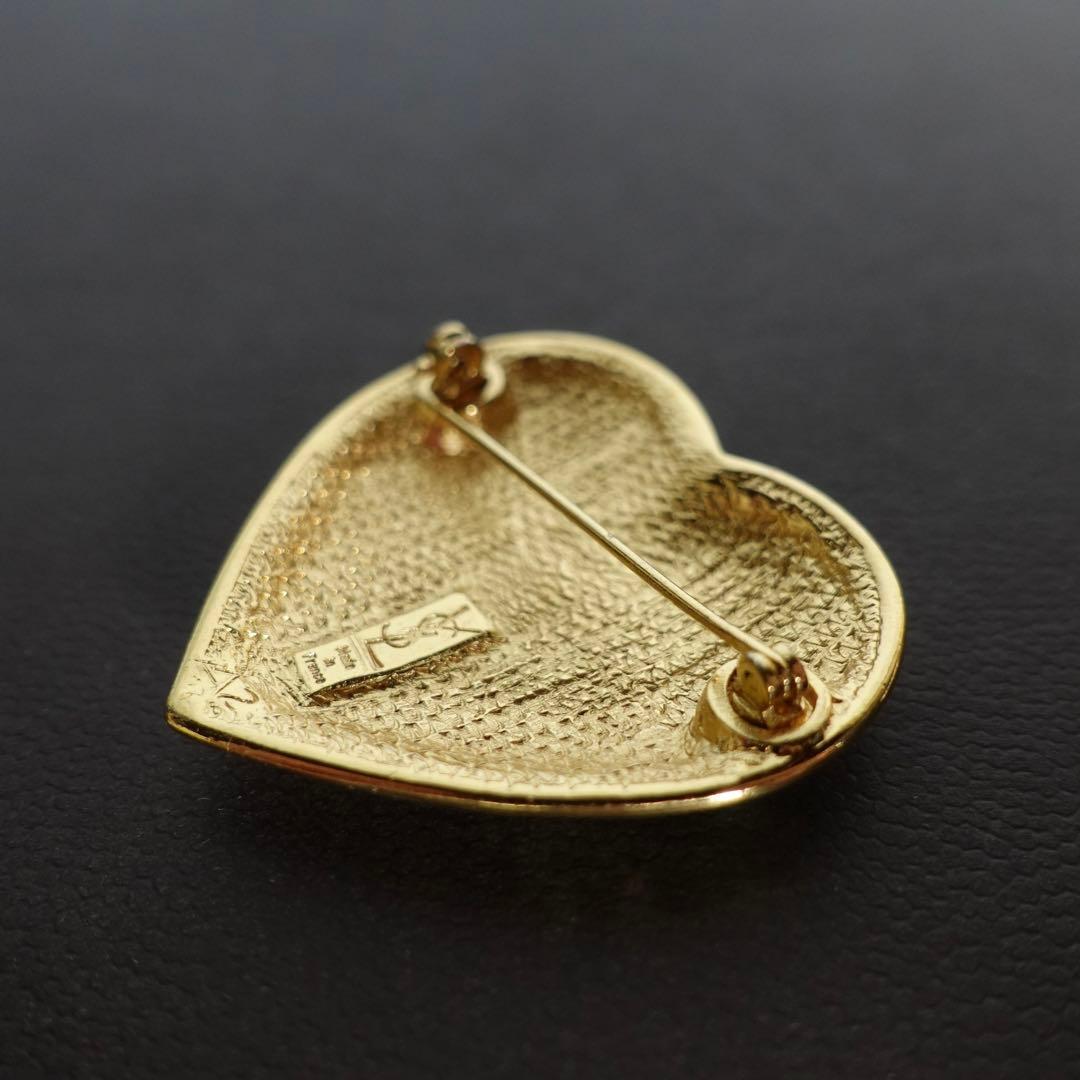 【超美品】イヴサンローラン　ブローチ　ハート　彫刻　ヴィンテージ　ゴールド