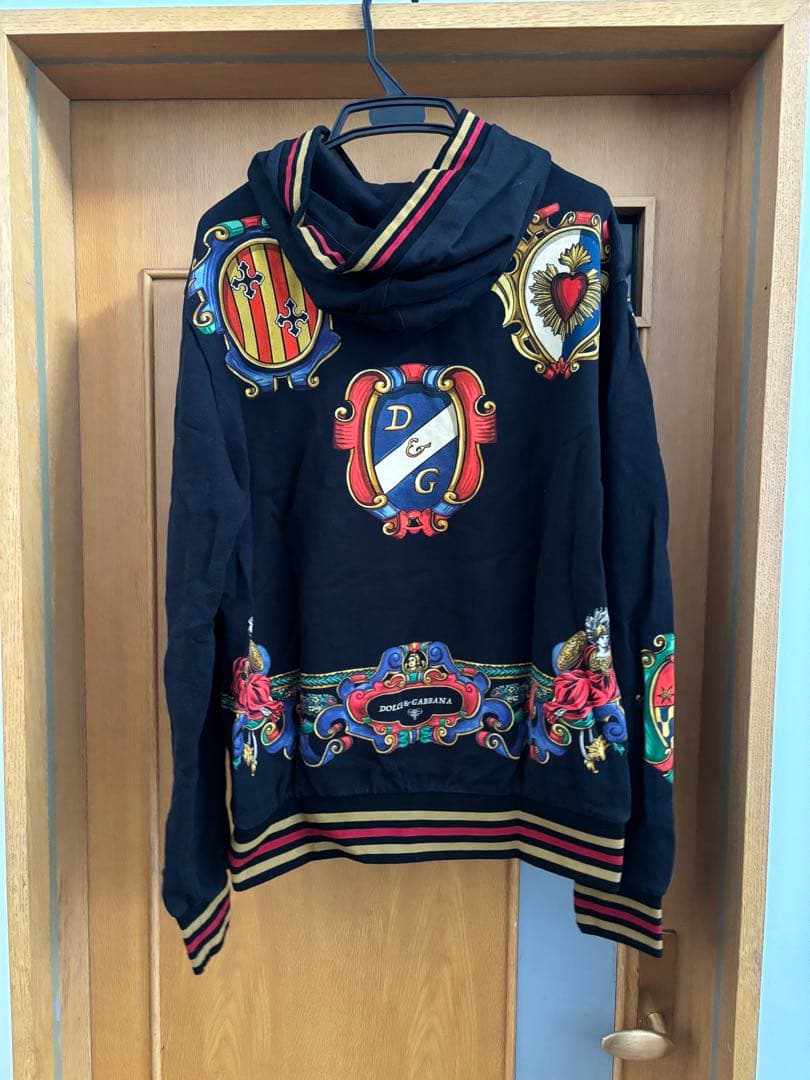 m*i様 DOLCE & GABBANA 刺繍フードパーカー 54