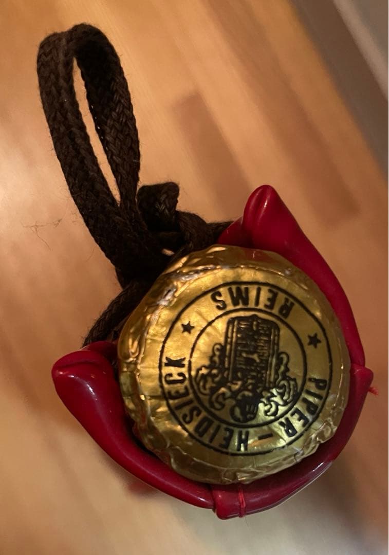 パイパーエドシック×ゴルチェ 保冷コルセットカバー