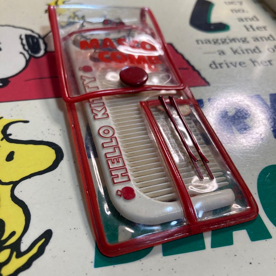 ハローキティ コーム ケース付き