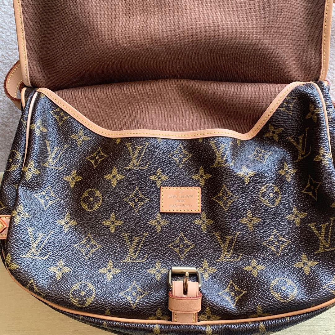Louis Vuitton ソミュール　モノグラム ショルダーバッグ