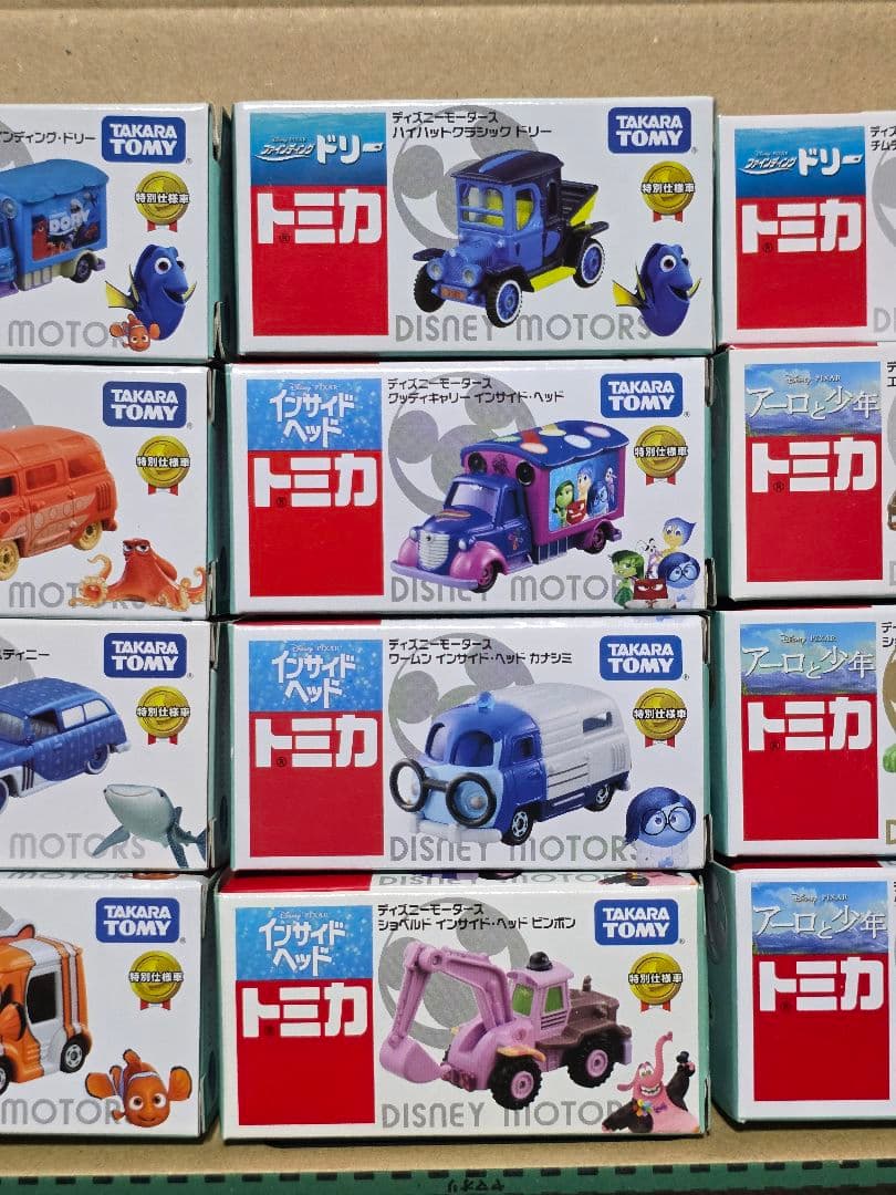 トミカ　ディズニーモータース トミカ 12個セット
