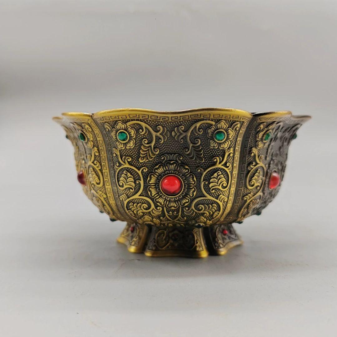 銅器 花開富貴碗 浮彫装飾碗 置物 装飾品 工芸品 美術品
