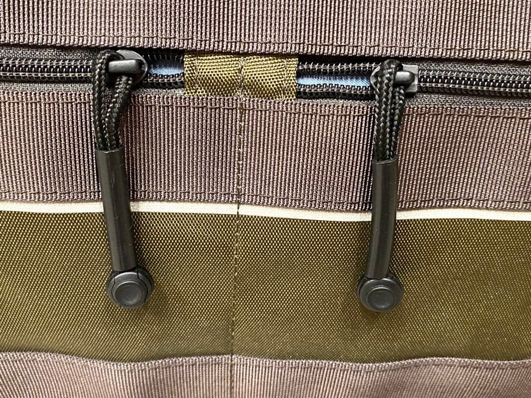 【新春SALE】極美品VICTORINOX ビクトリノックス　ボストンバッグ 緑