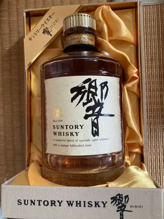 サントリー 響 未開封　700ml SH-01