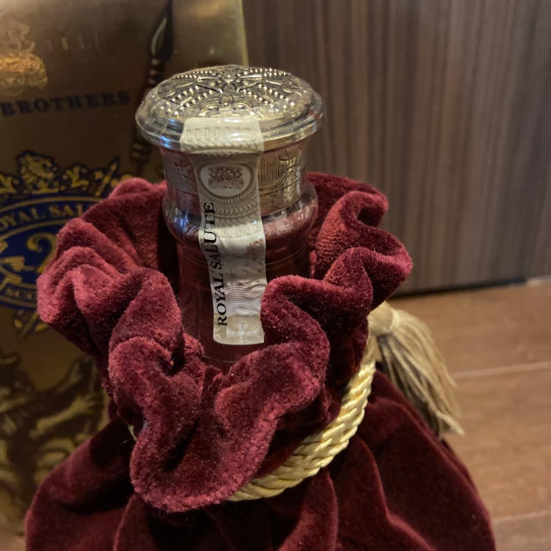 ローヤルサルート　ルビー　21年　1L