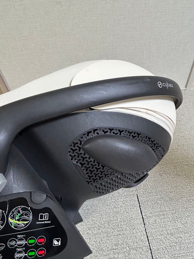 サイベックスクラウドG i-Size シーシェルベージュ(コネクトセット)