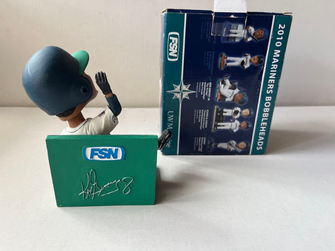 シアトルマリナーズ　2010年　球場配布　 ケン・グリフィーjr ボブルヘッド