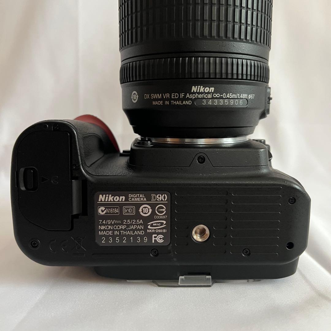 Nikon D90 18-105 VR Kit 本体