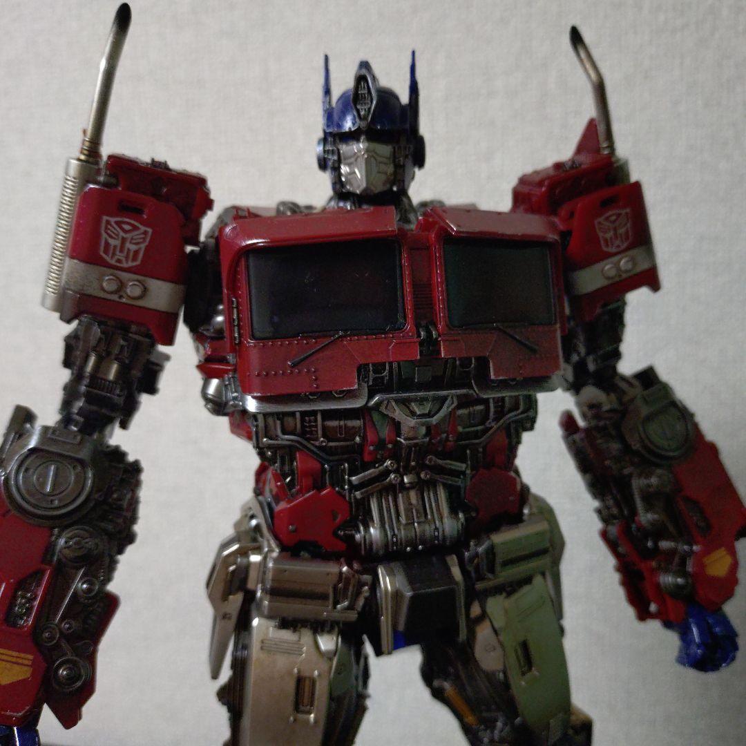 threezero　DLXスケール　オプティマスプライム