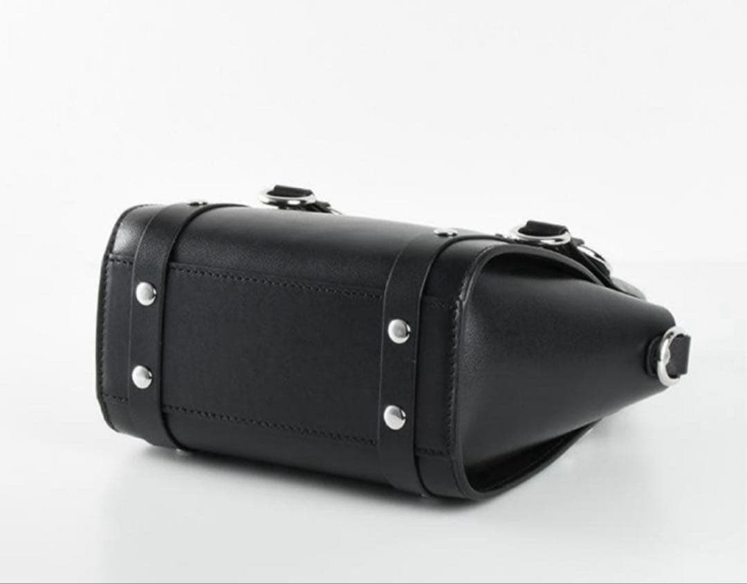 新作　Vivienne Westwood BETTY MINI ハンドバッグ