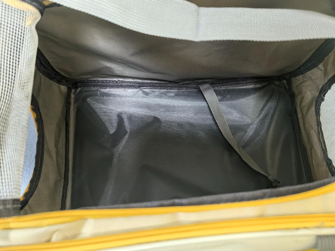 【未使用】ペット用キャリーバッグ 犬猫兼用 折りたたみ式