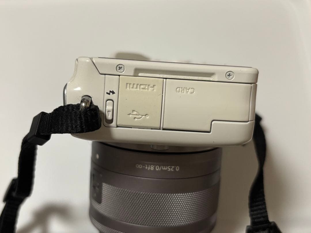 Canon EOS M10 ミラーレス一眼カメラ