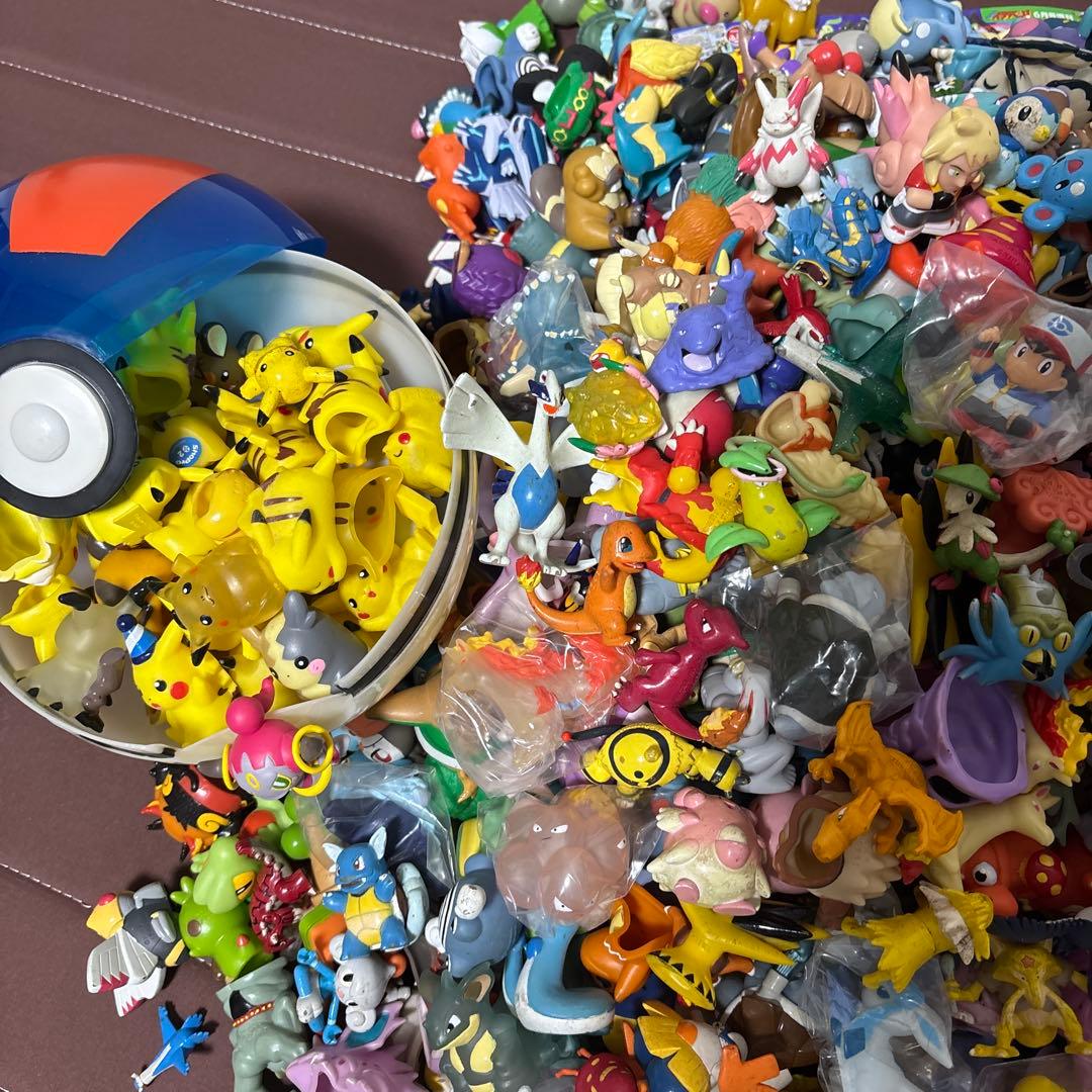 モンコレ　ポケモン　フィギュア　グッズ　711個以上　クリア　指人形　立体図鑑
