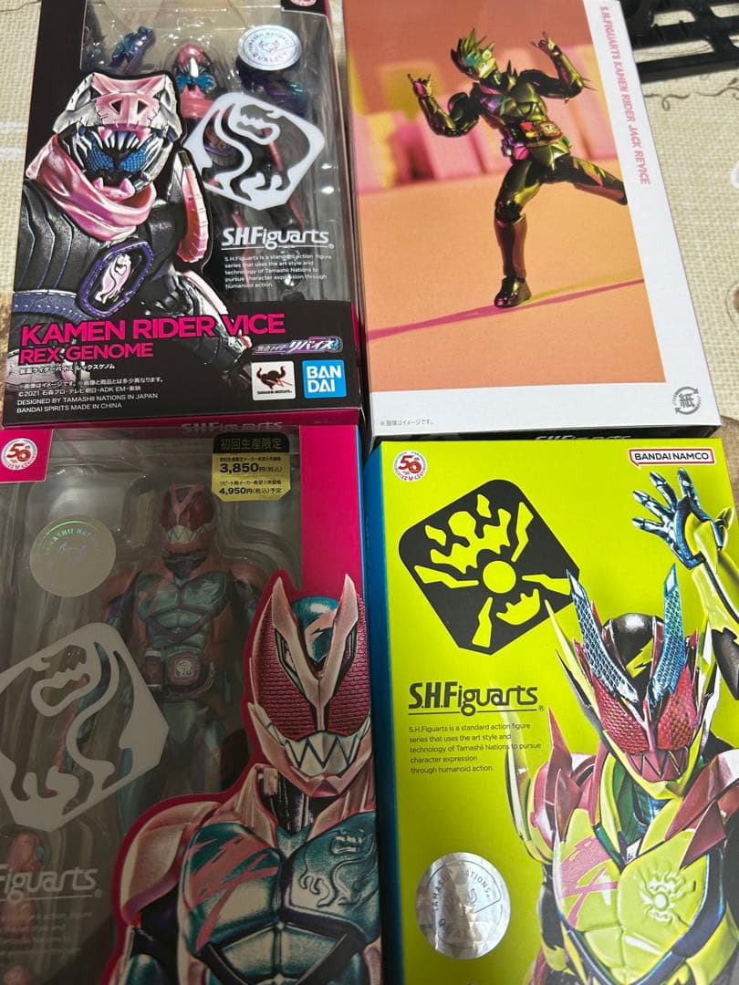 S.H.Figuarts仮面ライダーリバイス　まとめ売り⚠️サンダーゲイル破損あり