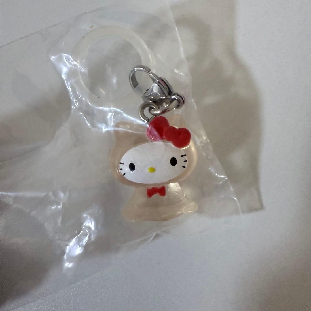 サンリオ　めじるしアクセサリー　てるてる坊主