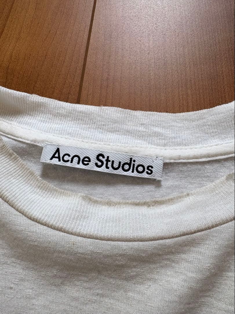 Acne Studios ロンT