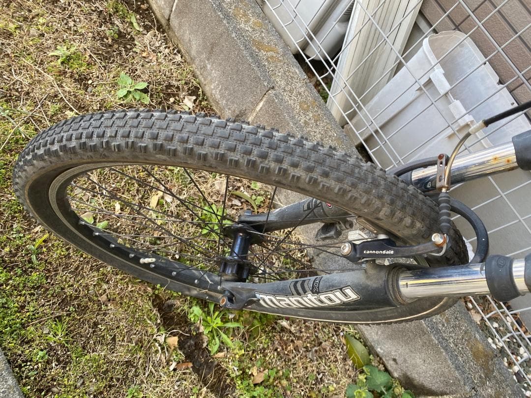 送料負担　MTB CANNONDALE F300キャノンデール　（中古・傷アリ）