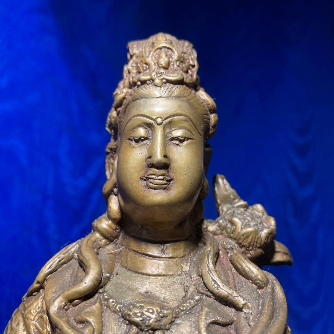 仏像　観音様　真鍮製　観音菩薩　金属　工芸　木製台座
