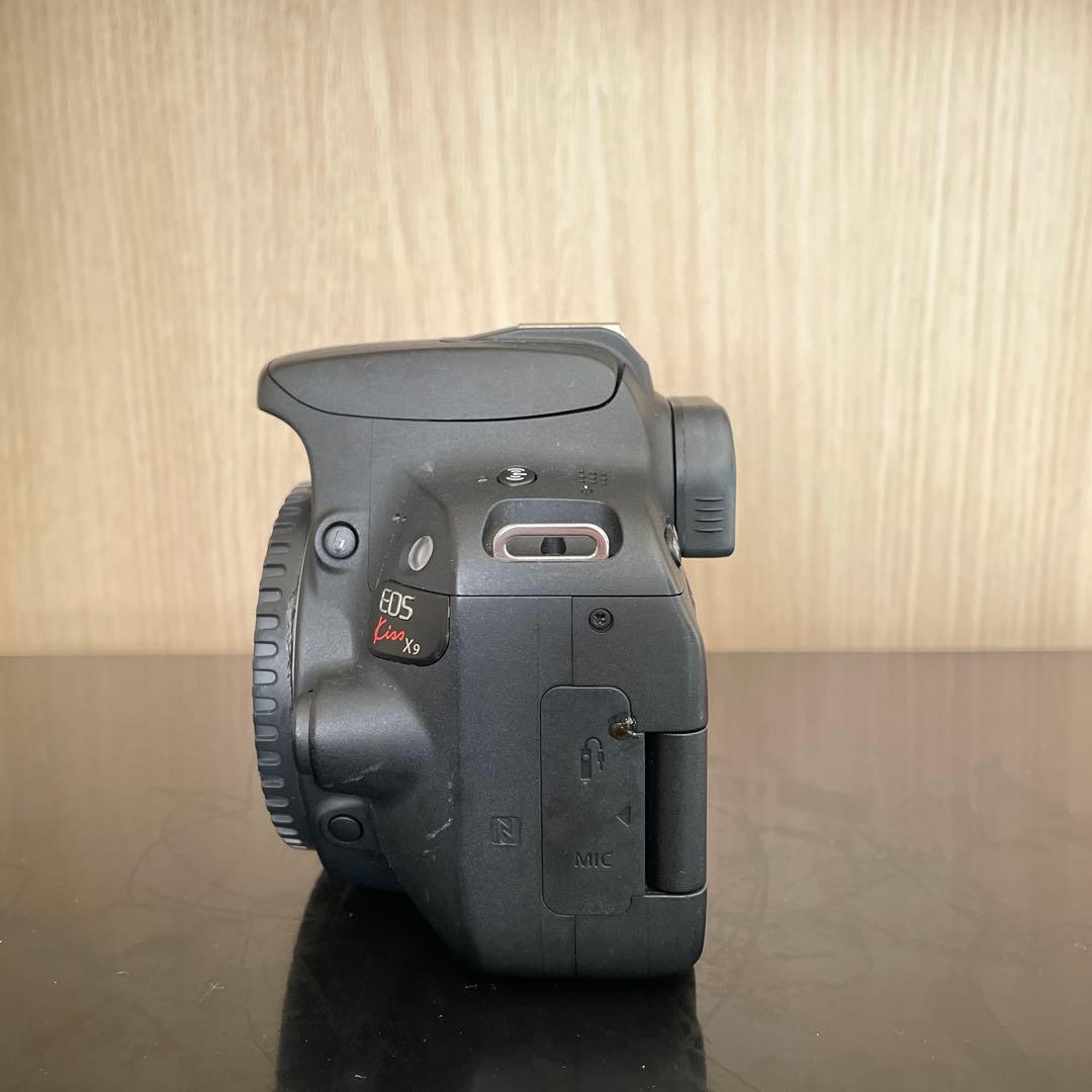【破格】Canon EOS Kiss X9 ダブルズームキット
